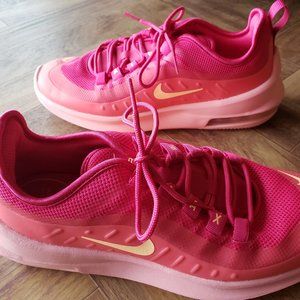 NWOT Nike Air Max Axis Rush Pink 7